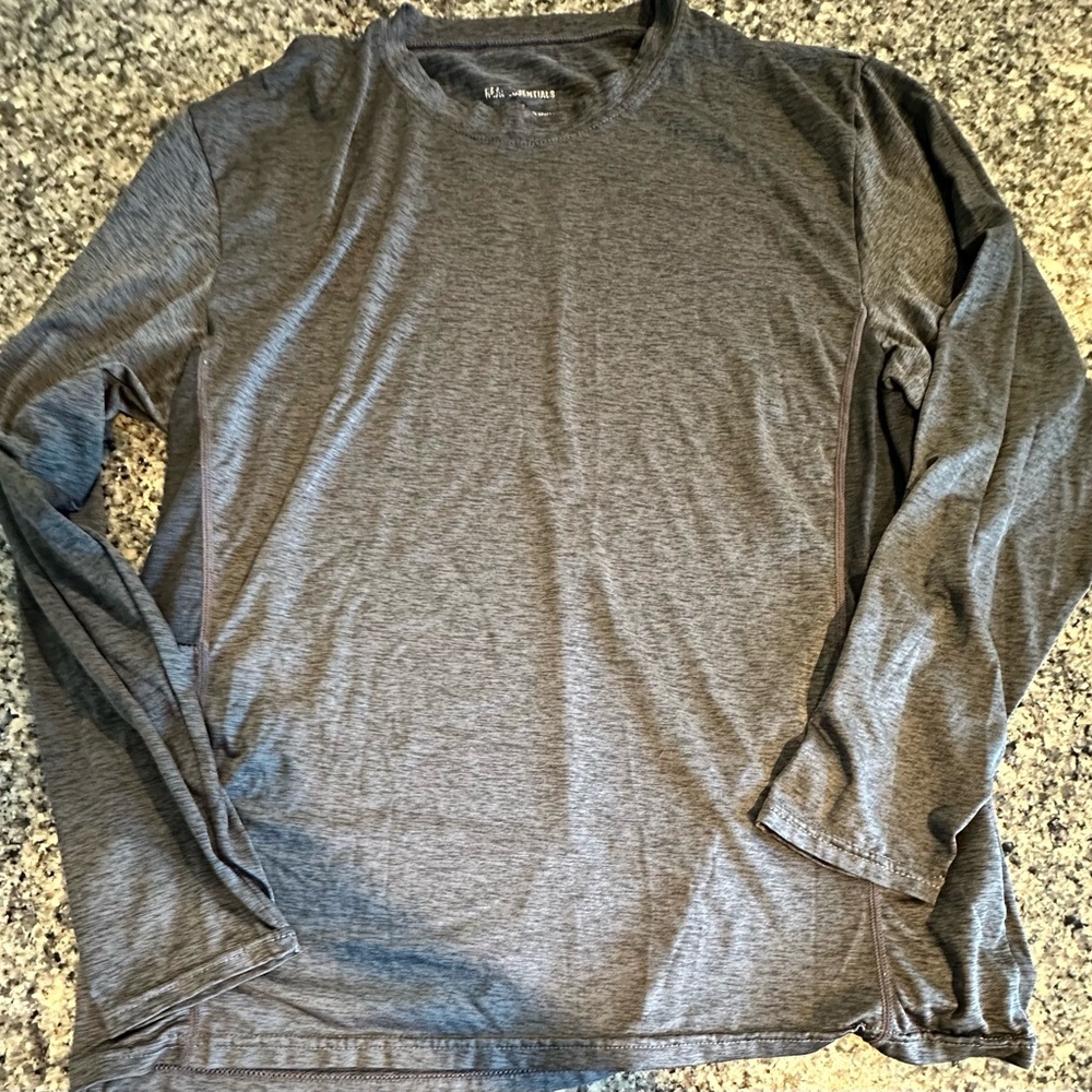 Real Essentials Men's XL Dry-Fit Gray Athletic Shirt
